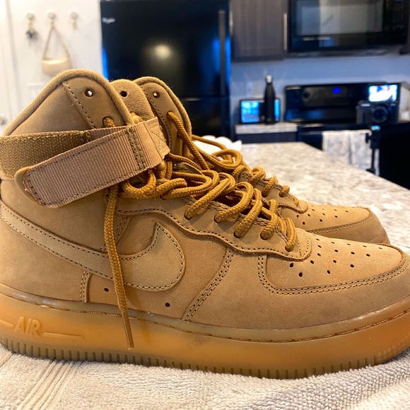Nike Air Force 1 07 Flax - Picture 1 of 4